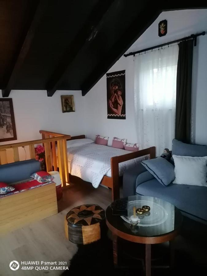 Kalista Villa Jurdani Exterior foto